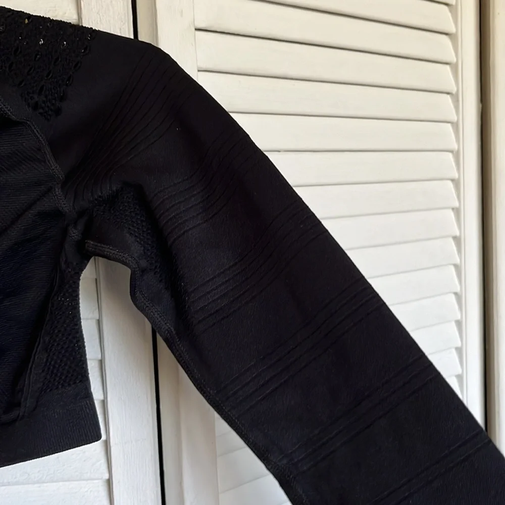 Gymshark Flawless Knit Long Sleeve Crop Top Black Sz S - Picture 10 of 11